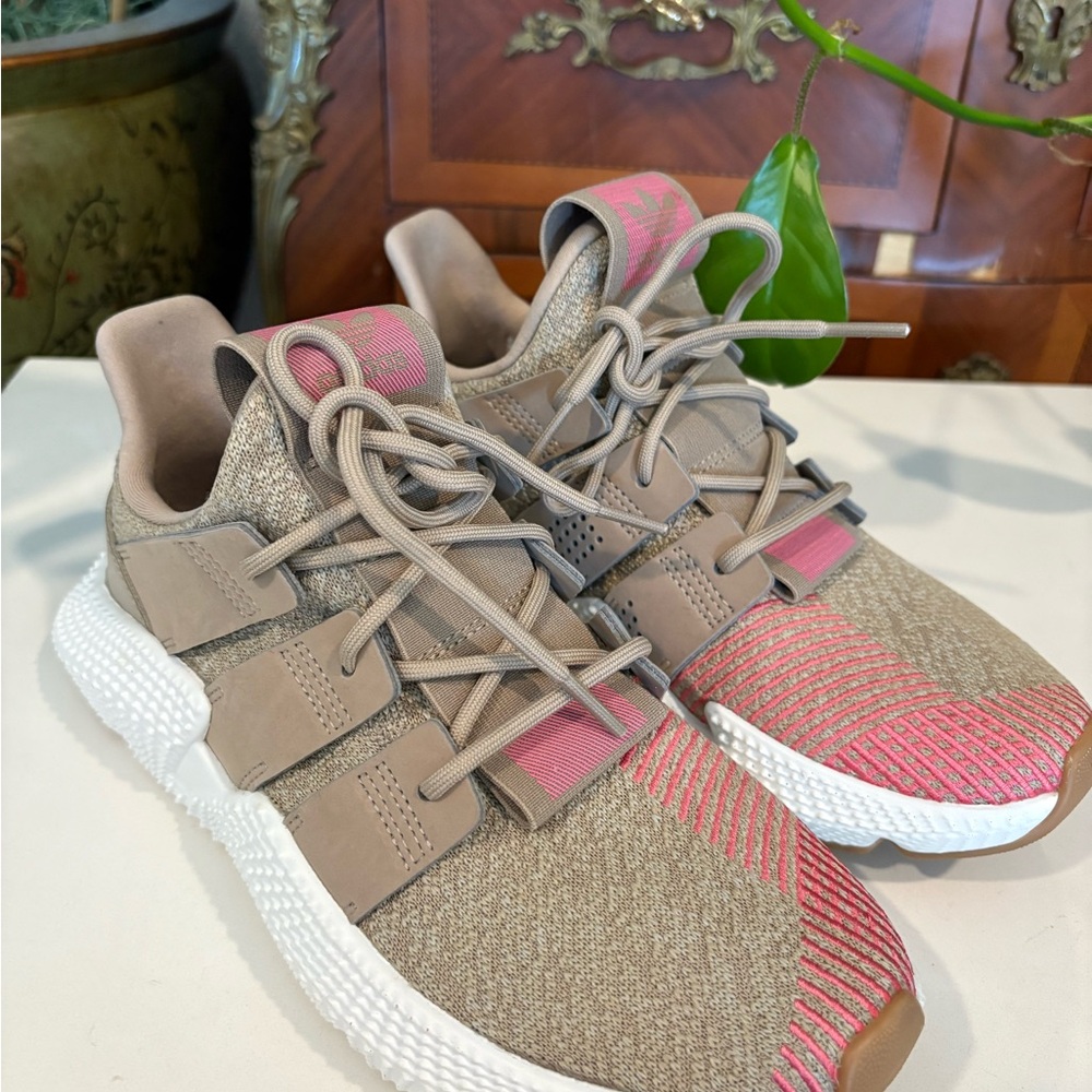 Adidas Prophere Women’s Sneakers Size 6 – Tan/Beige with Pink Accents